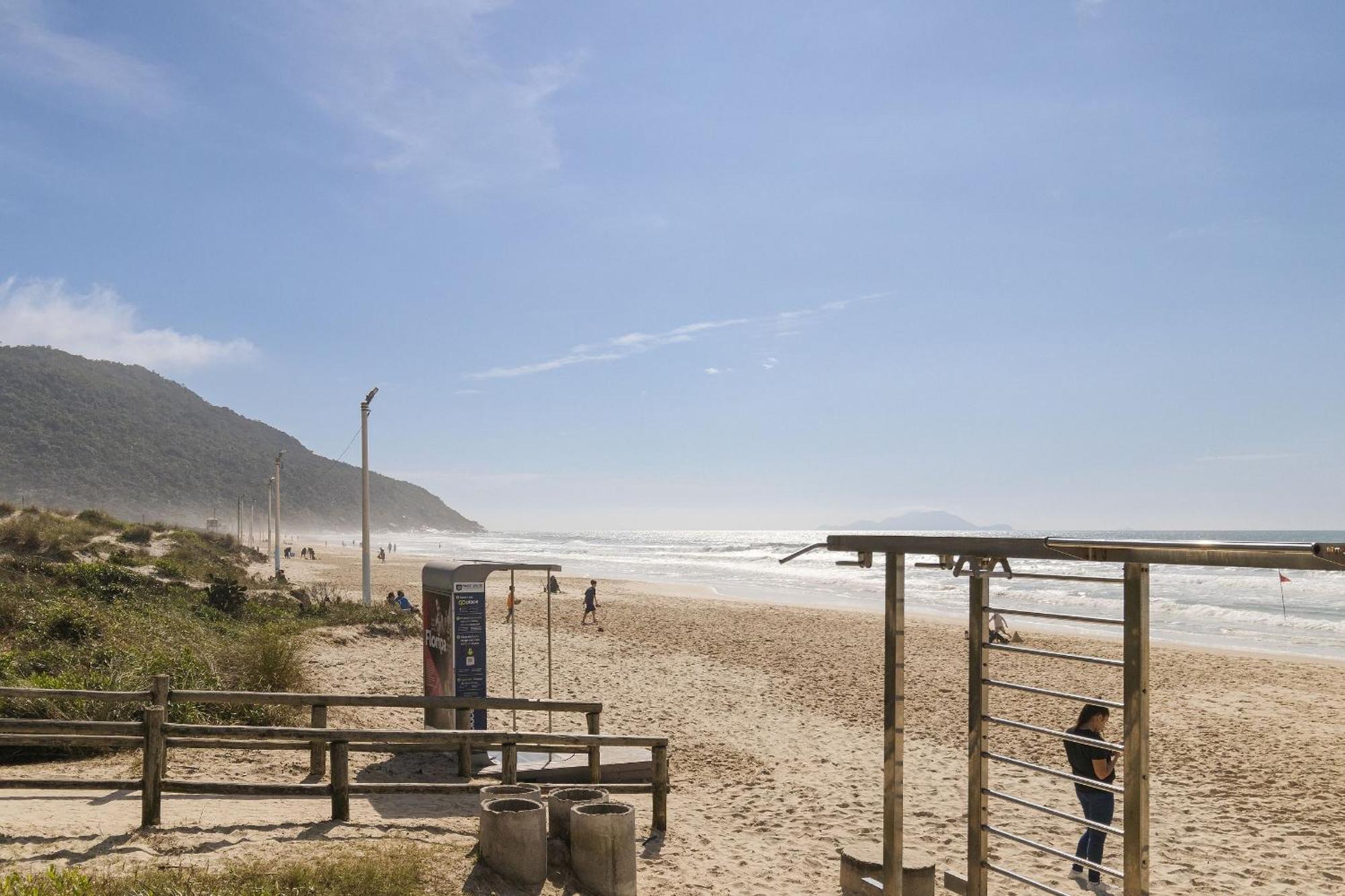 Apto Com Sacada A Poucos Metros Da Vin202 公寓 Florianopolis
